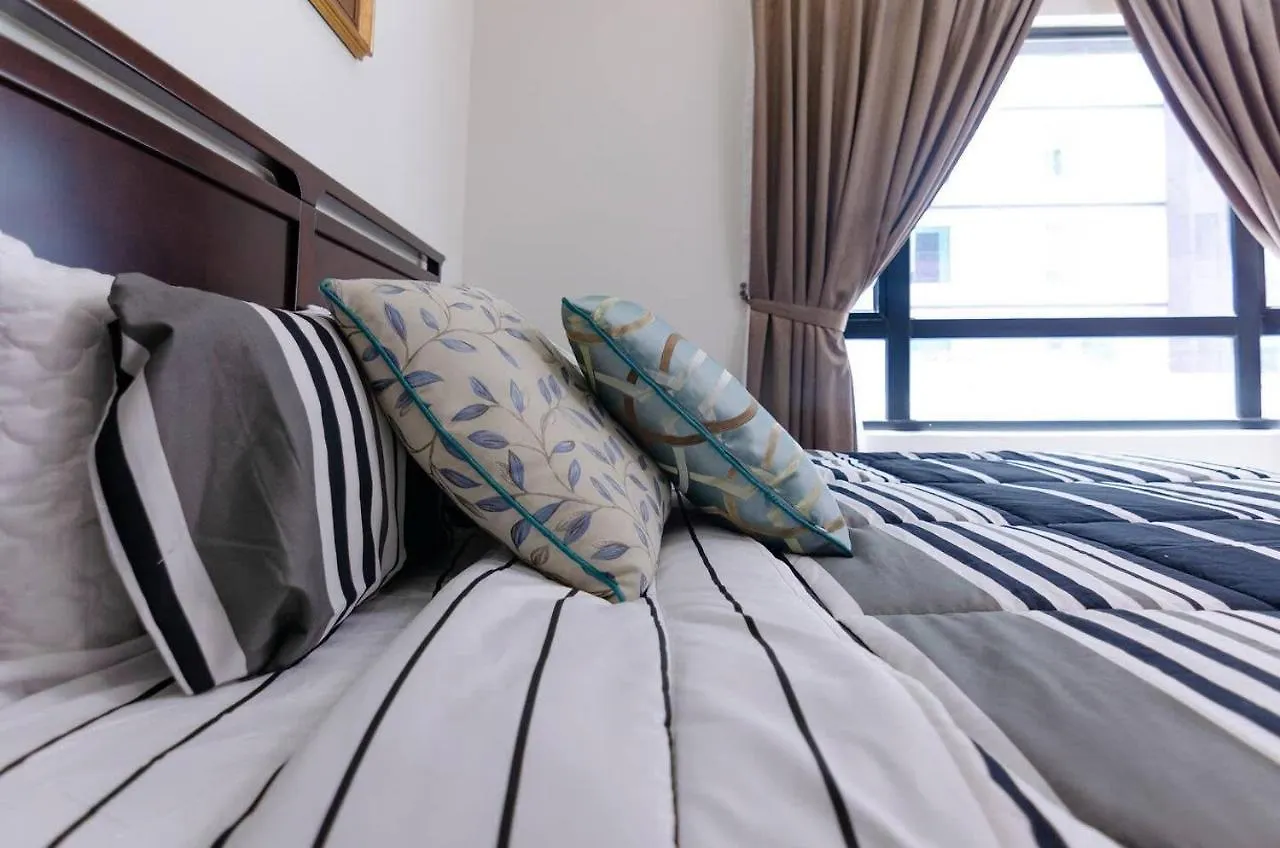 A Cozy & Comfy Suasana Suites In 조호르 바루 아파트
